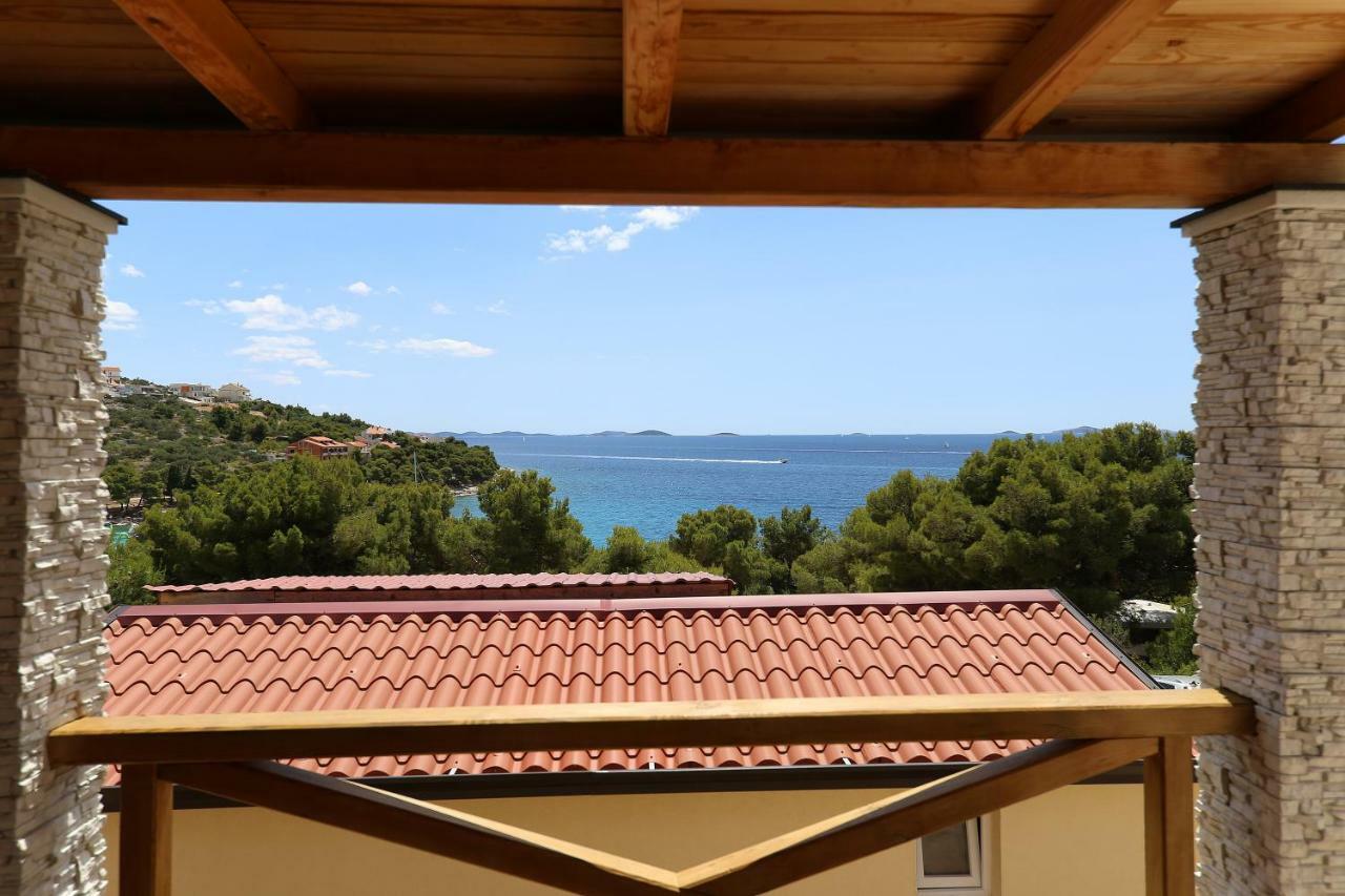 Camp Lostura Slanica Murter Dış mekan fotoğraf